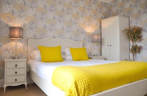 Raglan Hotel | The Beaufort, Raglan