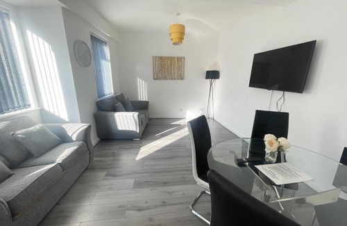 Blackpool Town Center Apartment | The Belmont Suite Sasco Apartments