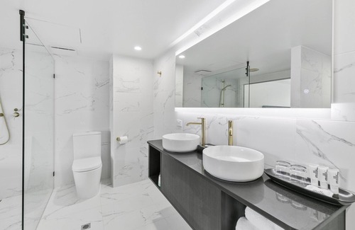 Cairns Central Business District Hotel | The Benson Hotel