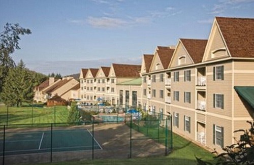 Hancock Apartment | The Berkshire's Jiminy Mountain's Club Wyndham Bentley Brook