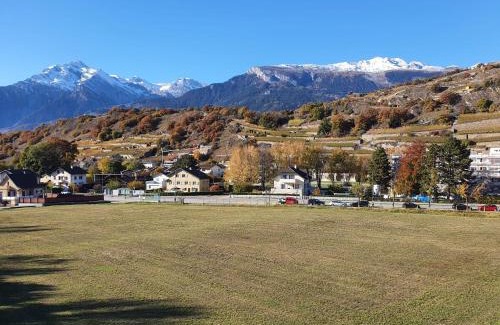 Sion Apartment | The Blackbird (Le Merle)