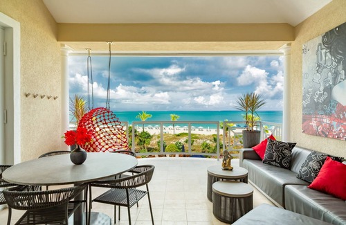 Grace Bay Condo | The Blu2 On the Beach, Luxury Oceanfront Penthouse Condo at the Grandview
