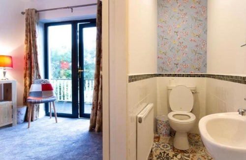 Kenmare House | The Blue Cat