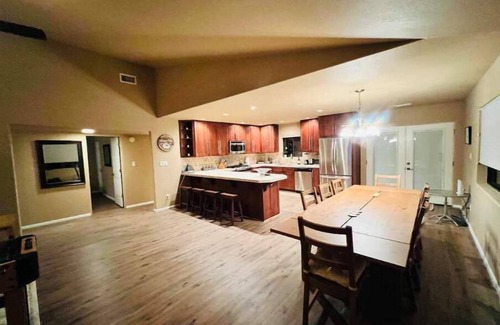 Munds Park Cabin | The Bluejay Cabin at Munds Park, AZ - Just 12 min away from Flagstaff Snow Park!