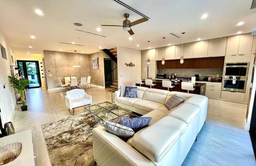 Victoria Park House | The Botanical Oasis Las Olas