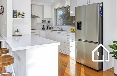 Rye House | The Boulevard – Bay Views, 100m to Rye Foreshore
