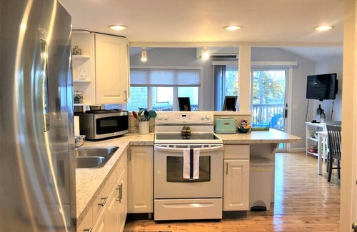 Eastham Apartment | The Breeze Overlooking Minister s Pond