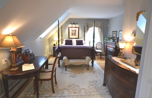 Elmsdale Bed & Breakfast | The Briarwood B&B