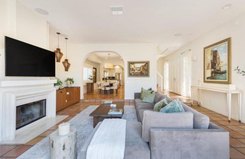 Venice Canals House | The Canal Escape - canal-front Italian villa