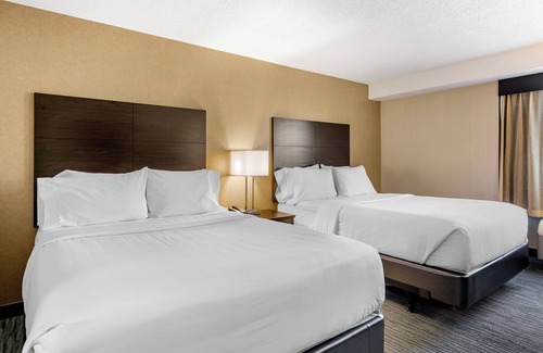 Charleston Hotel | The Capitol Hotel