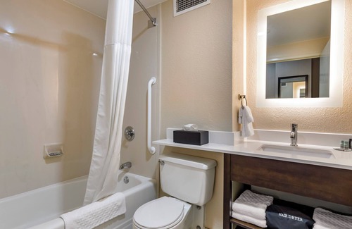 Charleston Hotel | The Capitol Hotel