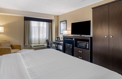 Charleston Hotel | The Capitol Hotel