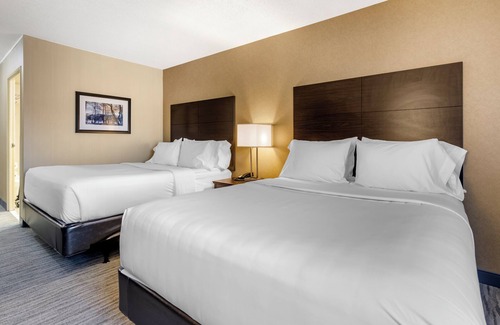 Charleston Hotel | The Capitol Hotel