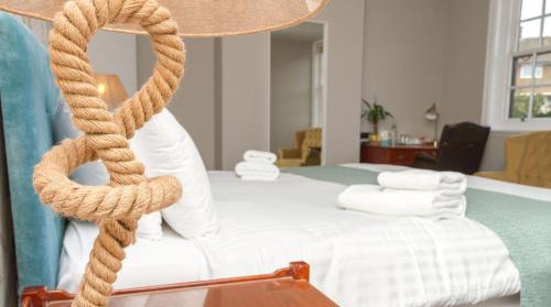 Munster Hotel | The Captain Cook