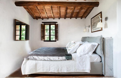 Simignano Villa | The Casina