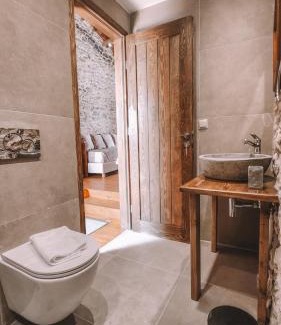 Spata-Artemida Apartment | The Cellar Studios - by Avelink
