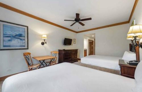 Beaver Creek Hotel | The Charter at Beaver Creek E045