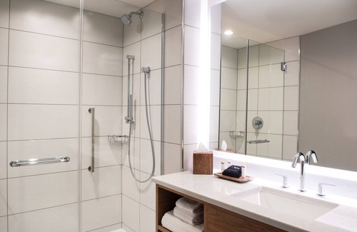 Downtown Seattle Hotel | The Charter Hotel Seattle, Curio Collection by Hilton