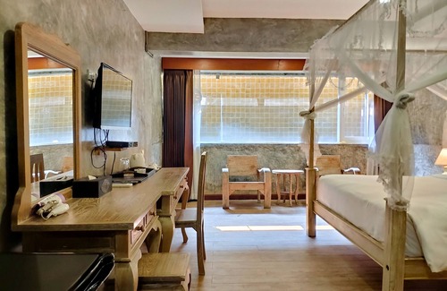 Nimman Hotel | The Chaya Resort And Spa Chiang Mai