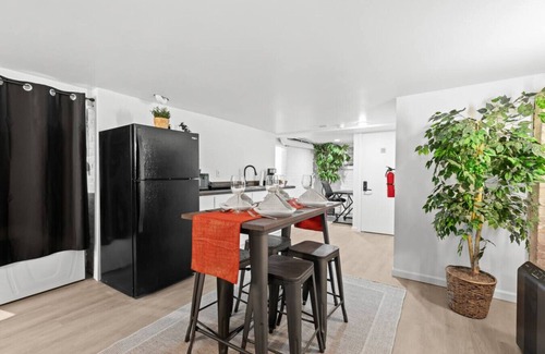 Detroit Apartment | The Chill Cellar