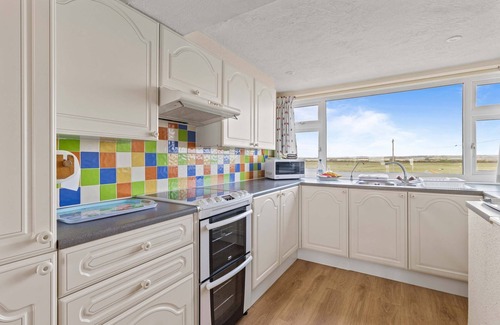 Pevensey House | The Coastal Crab - Family-friendly Three-bed Beach House in Pevensey