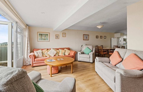 Pevensey House | The Coastal Crab - Family-friendly Three-bed Beach House in Pevensey
