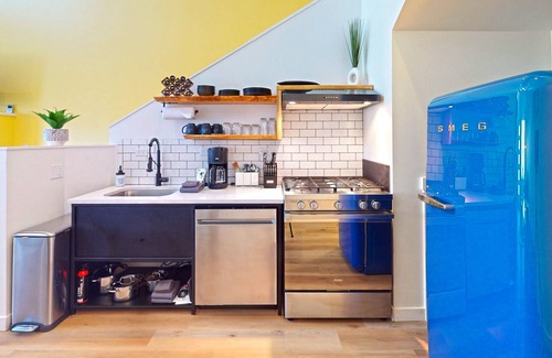 Seaside Apartment | The Commons - Urban Coastal Lodging