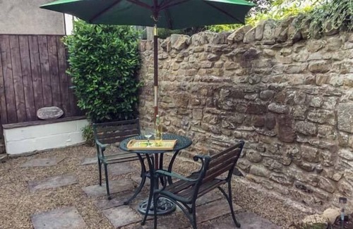 Ovington Cottage | THE CONIFERS, romantic, character holiday cottage in Ovington