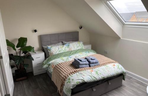Tamworth House | The Cottontail - Modern Private Room With Breakfast - Tamworth