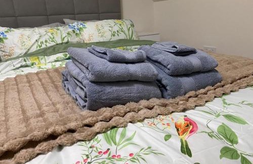 Tamworth House | The Cottontail - Modern Private Room With Breakfast - Tamworth