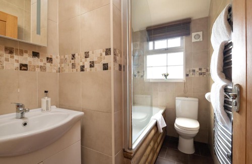 Tarporley House | The Country Lodge at Hill House Farm Cheshire