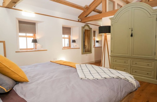 Bretherdale Cottage | THE COW HOUSE, romantic, character holiday cottage in Shap