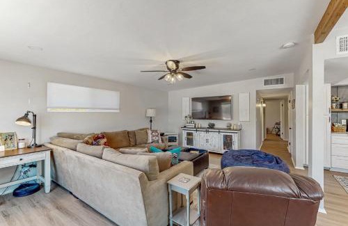 Tucson House | The Cozy Cactus Hideaway
