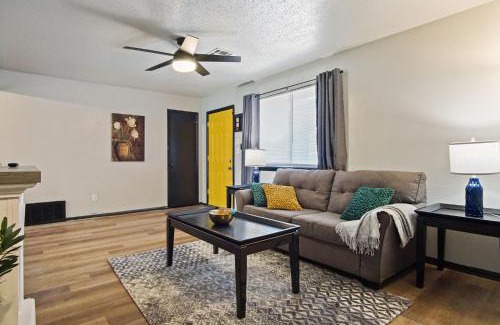 Del City House | The Cozy Haven 3BR Home near Tinker AFB