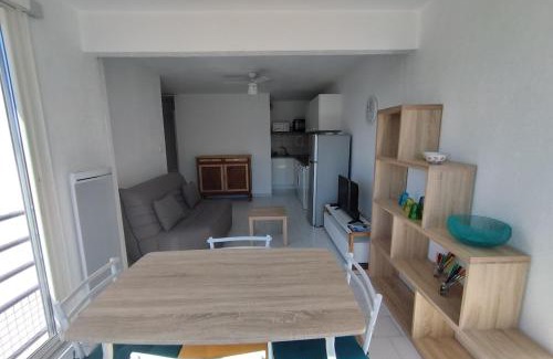 Frontignan Apartment | The cozy place on the port and the beach