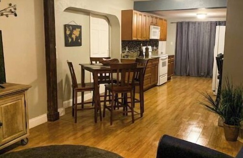 Sanford House | The Cozy Sanford Home
