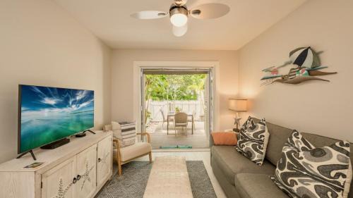 Truman Annex House | The Cozy Starfish by Last Key Realty