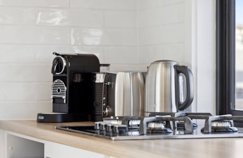 Jindabyne Apartment | The Crystal Palace 2, pet friendly 2 bedroom apartment