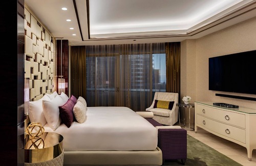 Broadbeach Hotel | The Darling at The Star Gold Coast