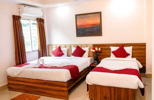Siliguri Hotel | The Divine Inn
