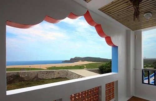 Magong Bed & Breakfast | The Domed Tile BB