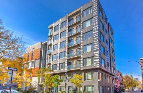 Quartier des Spectacles Apartment | The Downtown Zando