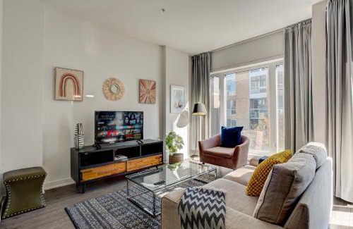 Quartier des Spectacles Apartment | The Downtown Zando