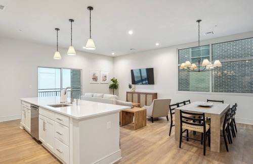 Central Business District Apartment | The Eleanor New Orleans