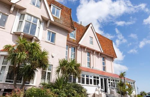 Paignton Hotel | The Esplanade Hotel by Compass Hospitality