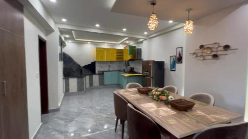 Murree House | The Evergreen cottage Hut2