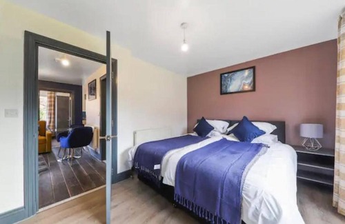 Marlborough Apartment | The Exquisite Harrow Gem -Parking