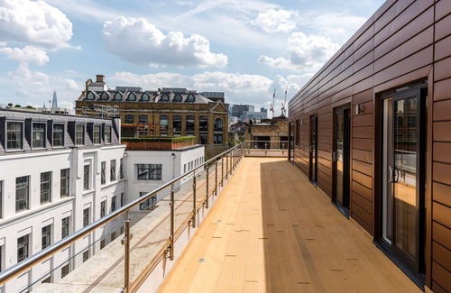 Clerkenwell Apartment | The Eyre Suite Penthouse - Farringdon - by Frankie
