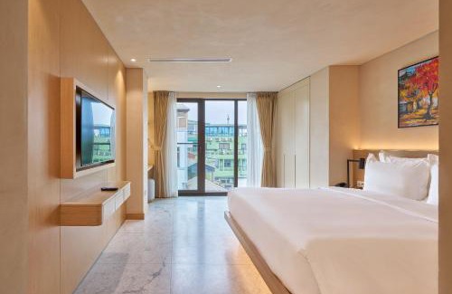 Ba Dinh Apartment | The Five Suites Lilas