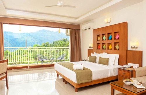Udumbanchola Hotel | The Fog Munnar Resorts & Spa